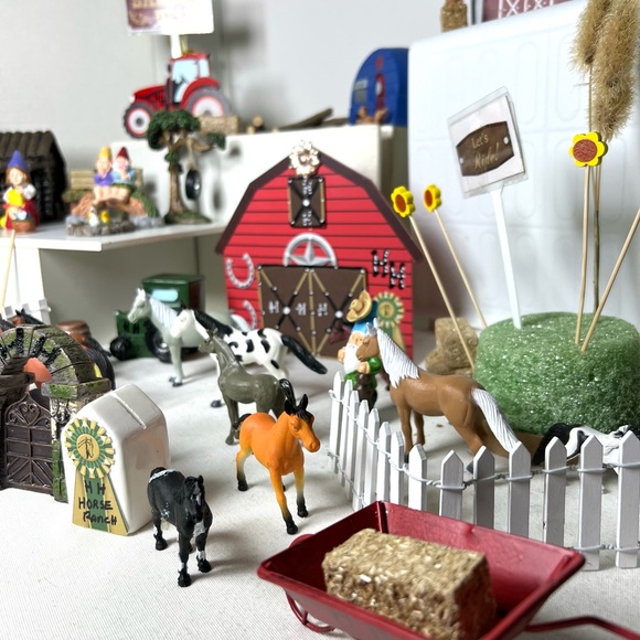 DOUBLE H HORSE RANCH FAIRY GARDEN GIFT SET - Picture 12 of 15